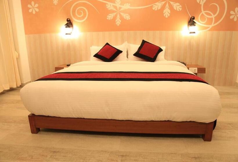 اتاق لوکس با چشم‌انداز شهر, City Inn   Mountain View