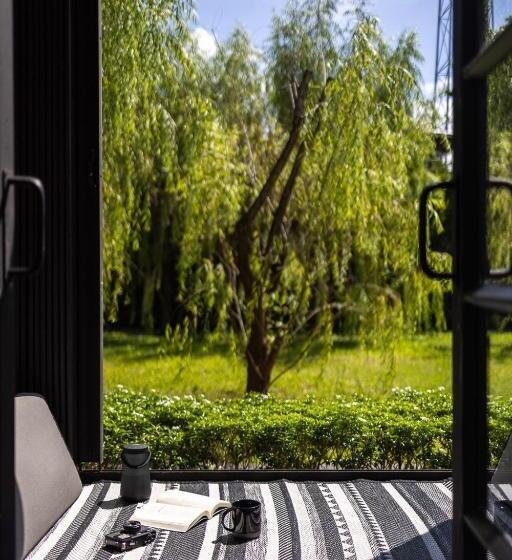 غرفة قياسية, Ping Silhouette