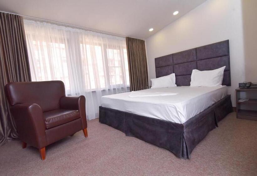 Camera Superiore, Elysium Gallery