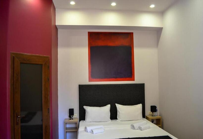 Camera Comfort, Elysium Gallery