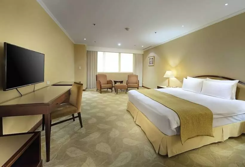اتاق لوکس, Le Midi Hotel Jungli