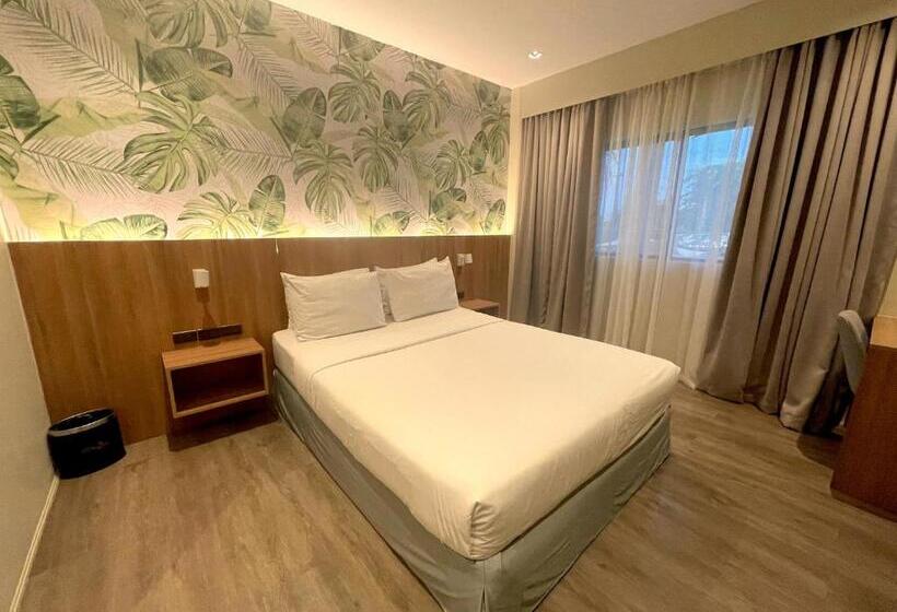 Номер Deluxe, Luisita Central Park
