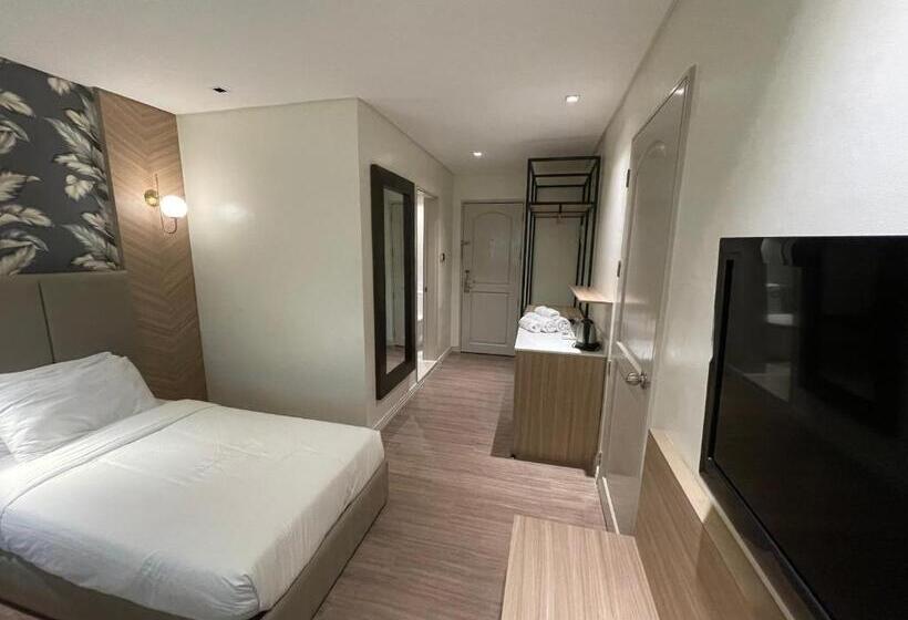 חדר סופריור, Luisita Central Park