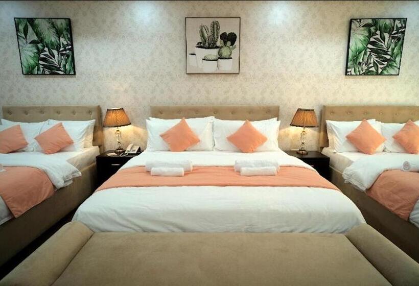 חדר משפחתי, Luisita Central Park