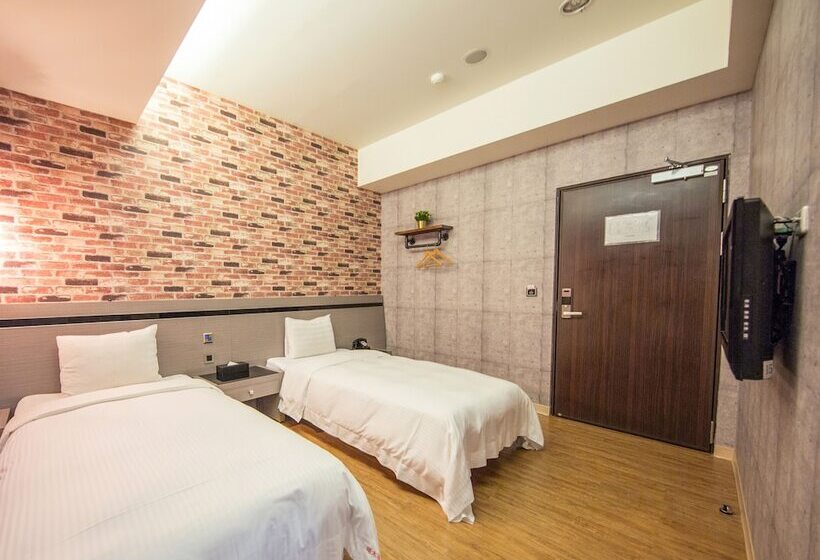 اتاق استاندارد, Military 75