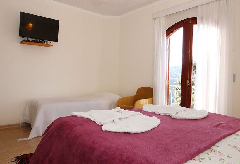 غرفة قياسية ثلاثية, Pousada Recanto Siao