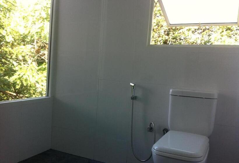 جناح عائلي, Villa Arunalu Kandy