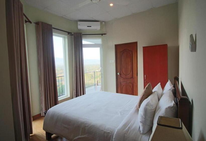 جناح جونيور مطل على النهر, Villa Arunalu Kandy