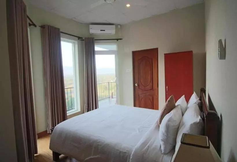 Suite Junior Vue Rivière, Villa Arunalu Kandy
