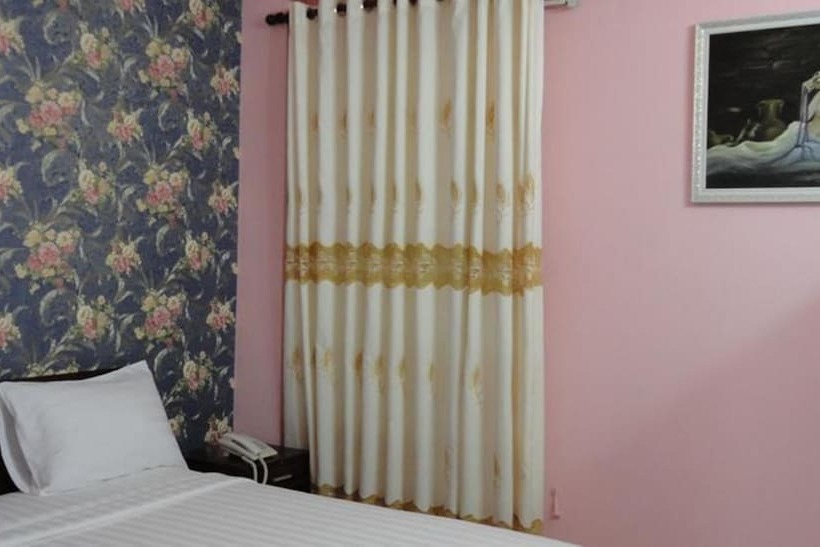 اتاق استاندارد, Yen Trang 1