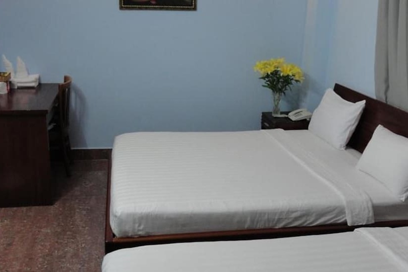 اتاق خانوادگی, Yen Trang 1