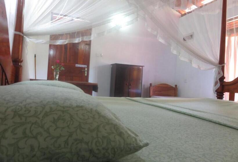 غرفة ديلوكس ثلاثية مطلة على البحر, Beach Lagoon Guesthouse