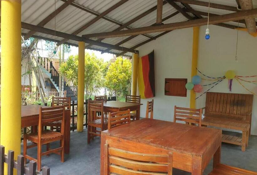Трехместный Номер Deluxe Вид на Море, Beach Lagoon Guesthouse