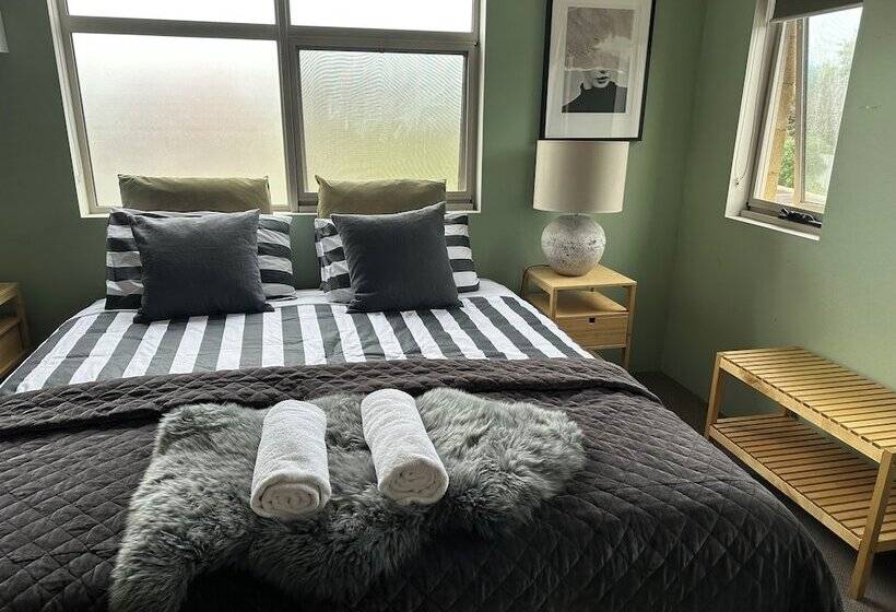 带共用浴室的标准房间, Sow And Piglets Guesthouse