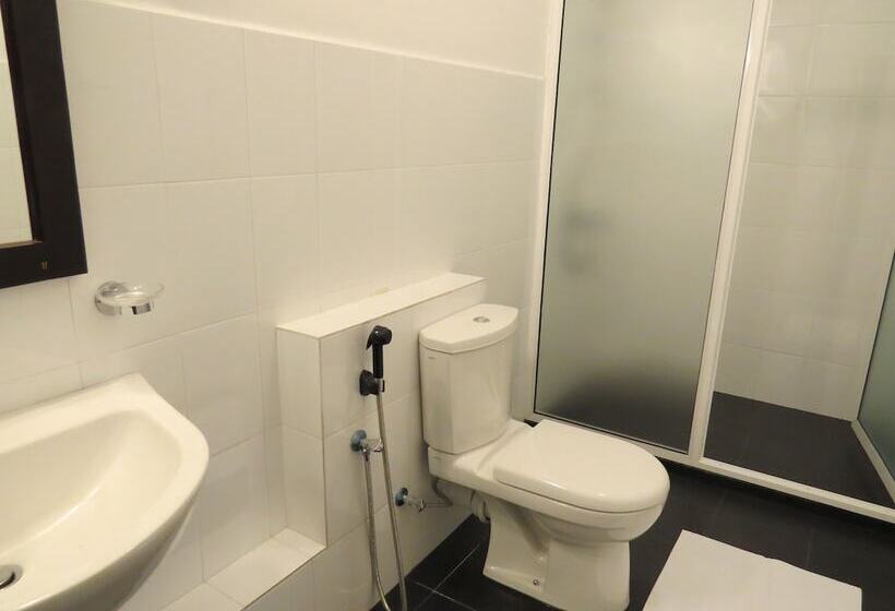 スタンダードトリプルルーム, Chapelton House