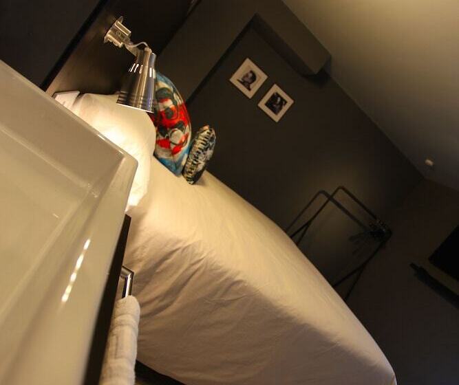 اتاق استاندارد, Apartamentos Rock Star