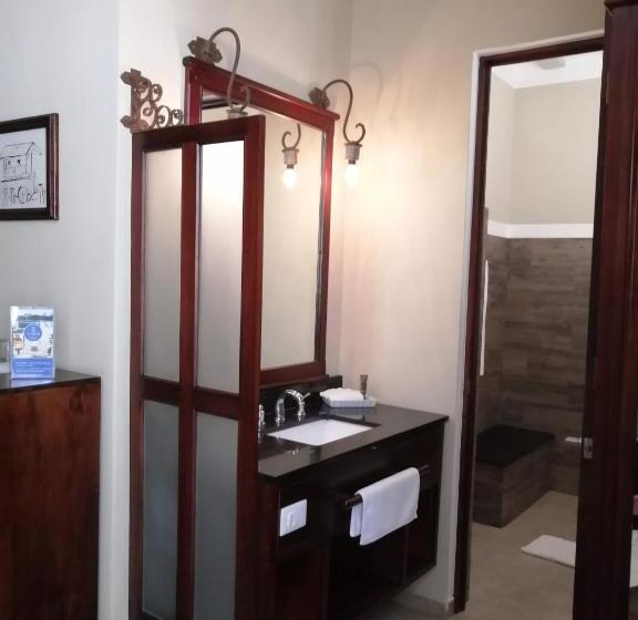 חדר סטנדרט נוף לגינה, Casa Italia Luxury Guest House  Adults Only