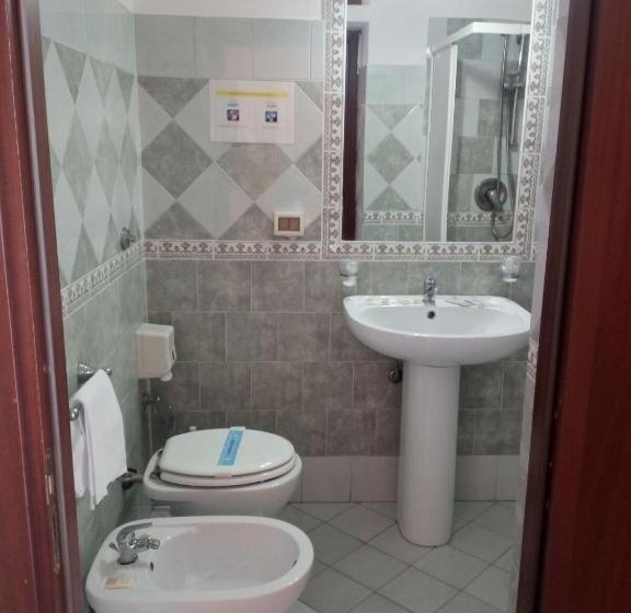 标准间, Concordia