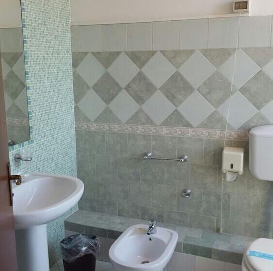 标准单人间, Concordia