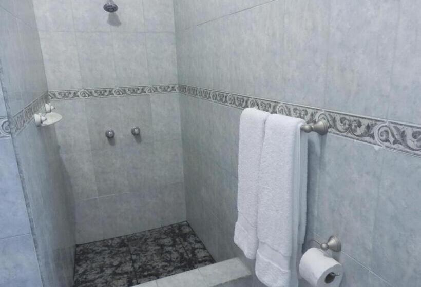 스위트 킹사이즈 침대, Garant & Suites