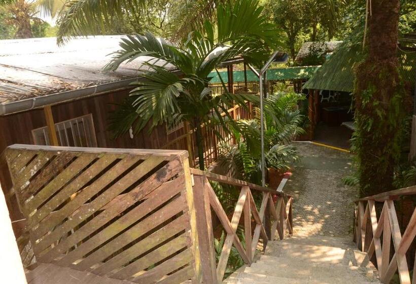 کلبه ییلاقی, Hôtel Restaurant Gites Kribi