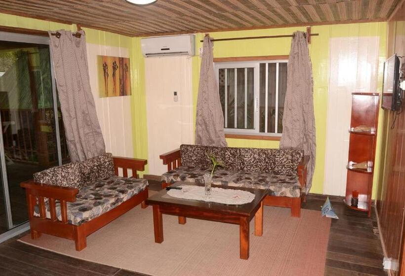 کلبه ییلاقی, Hôtel Restaurant Gites Kribi