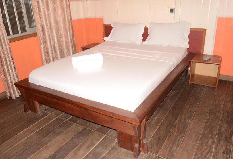 کلبه ییلاقی, Hôtel Restaurant Gites Kribi