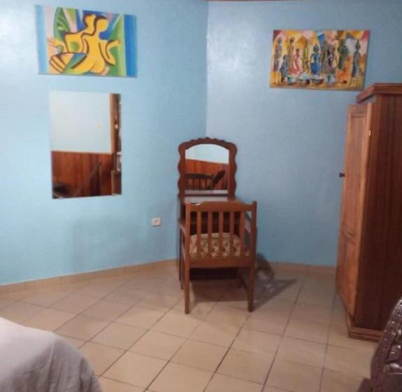 کابین, Hôtel Restaurant Gites Kribi