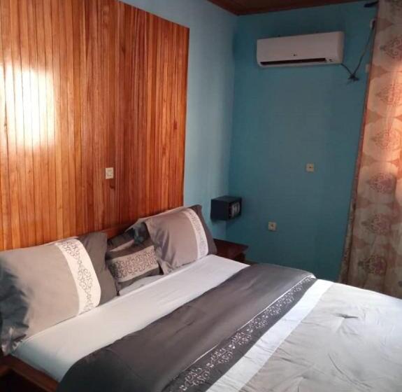 کابین, Hôtel Restaurant Gites Kribi