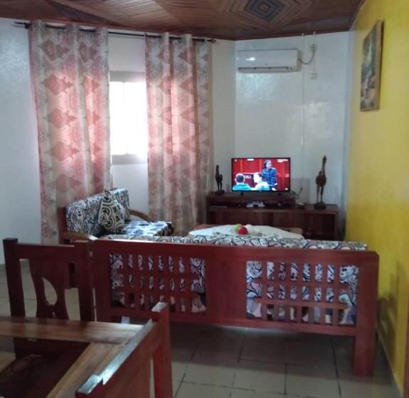 کابین, Hôtel Restaurant Gites Kribi