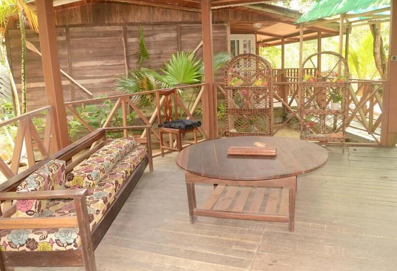 کلبه ییلاقی, Hôtel Restaurant Gites Kribi