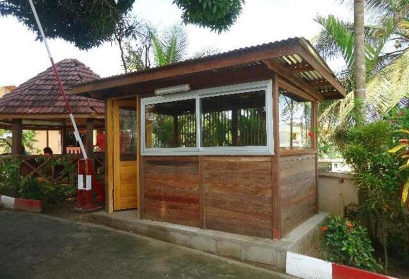 کلبه ییلاقی, Hôtel Restaurant Gites Kribi