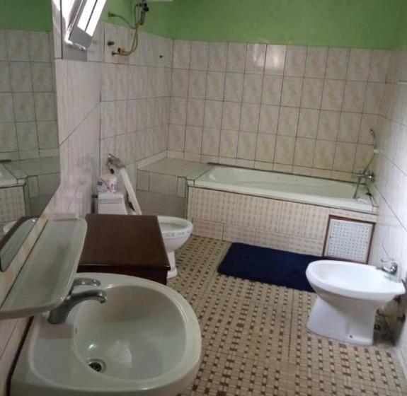 کابین, Hôtel Restaurant Gites Kribi