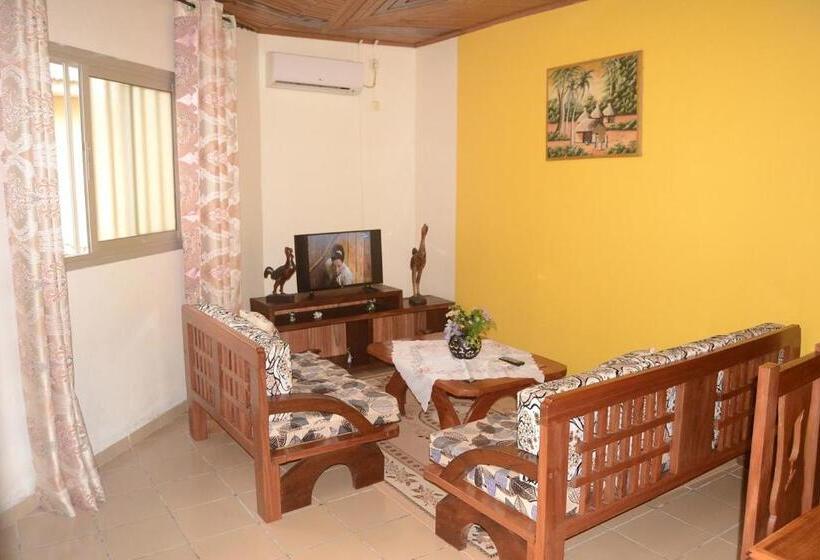 کابین, Hôtel Restaurant Gites Kribi