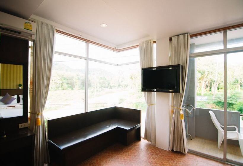 Номер Superior Вид на Горы, Lanta Nice Beach House