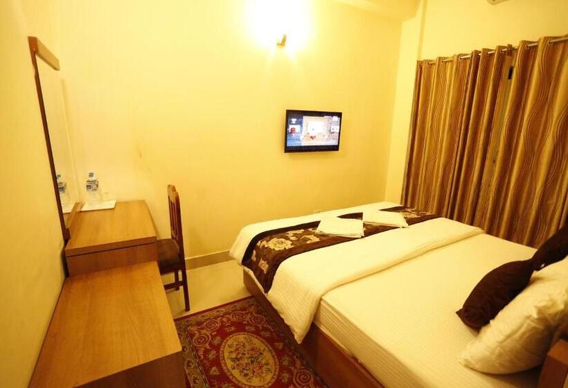 اتاق لوکس, Mahadev