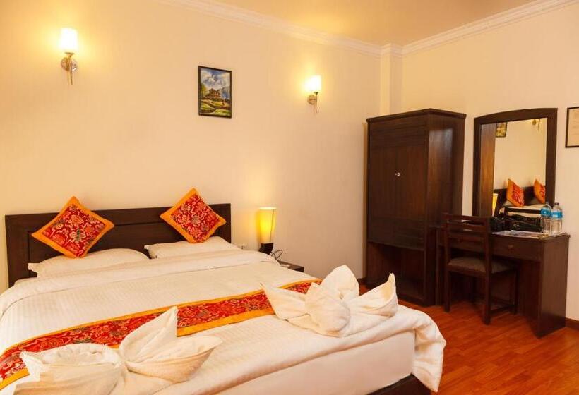 اتاق لوکس, Mums Home, A Classical Comfort