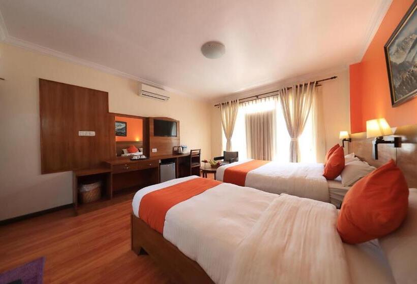 اتاق لوکس, Mums Home, A Classical Comfort