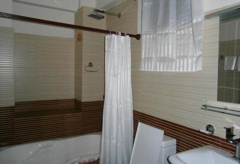 اتاق لوکس یک تخته, Mums Home, A Classical Comfort