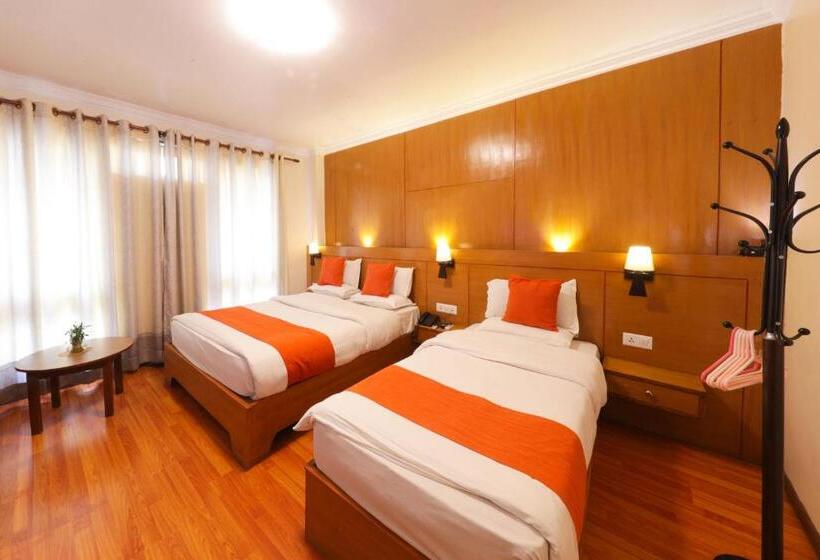 اتاق لوکس خانوادگی, Mums Home, A Classical Comfort