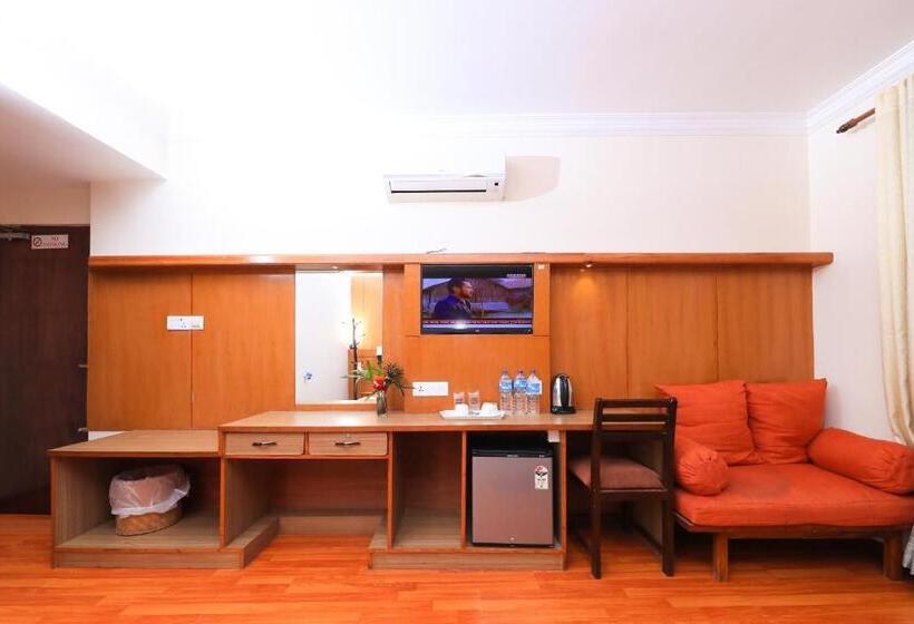 اتاق لوکس, Mums Home, A Classical Comfort