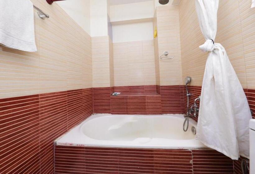 اتاق لوکس یک تخته, Mums Home, A Classical Comfort