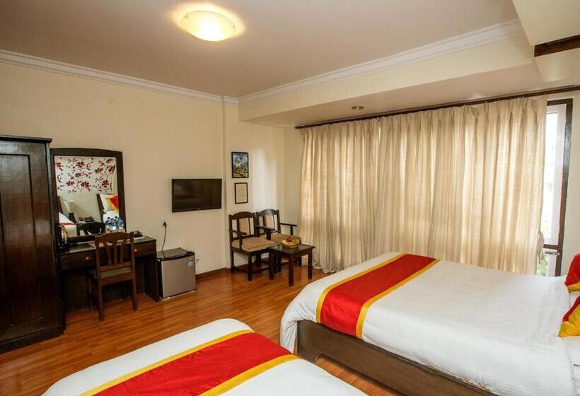 اتاق لوکس خانوادگی, Mums Home, A Classical Comfort