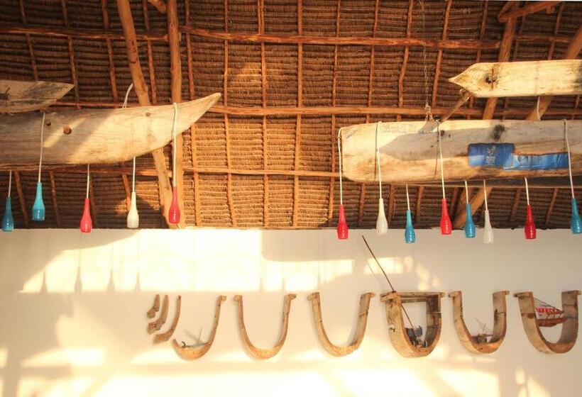 バンガロープールビュー, Nur Beach