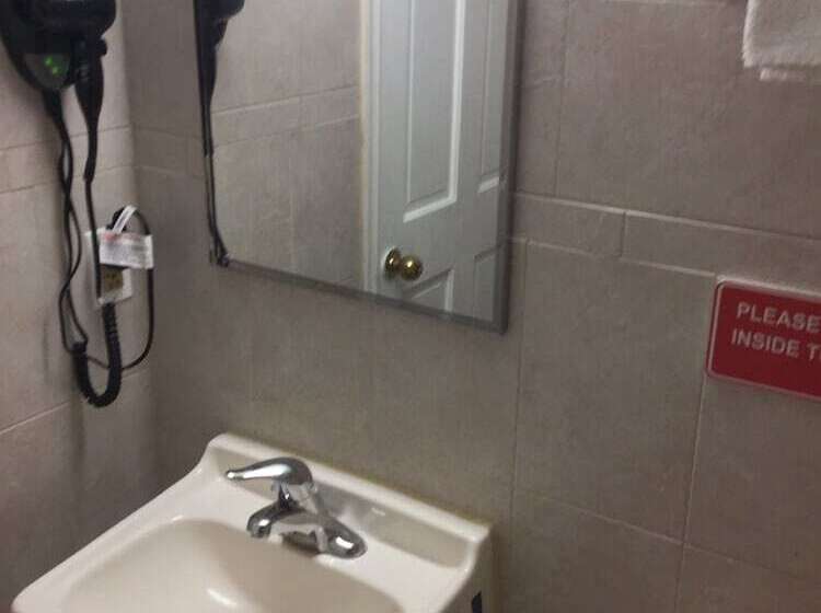 Номер Deluxe, Red Carpet Inn   Bridgeton Vineland