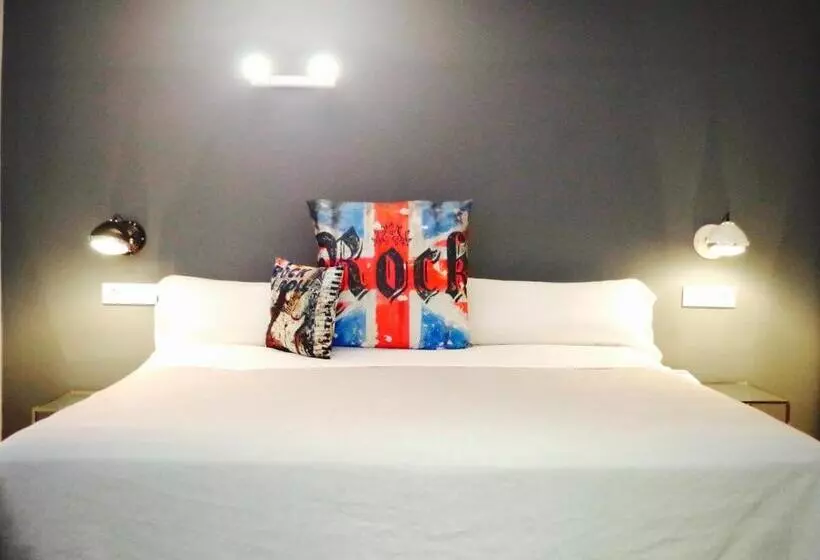 スタンダード4人部屋, Apartamentos Rock Star