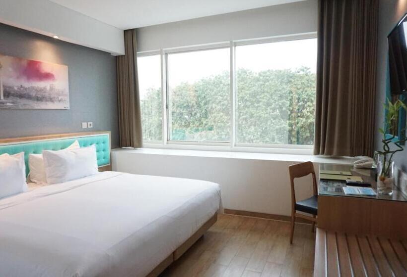 Номер Deluxe Кровать Кинг, Santika Kelapa Gading