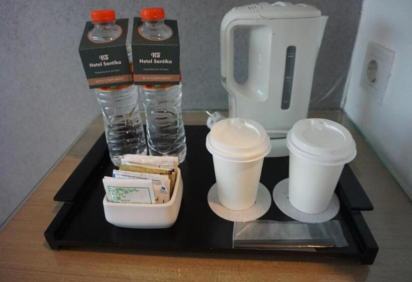 キングサイズベッドのエクゼクティブルーム, Santika Kelapa Gading