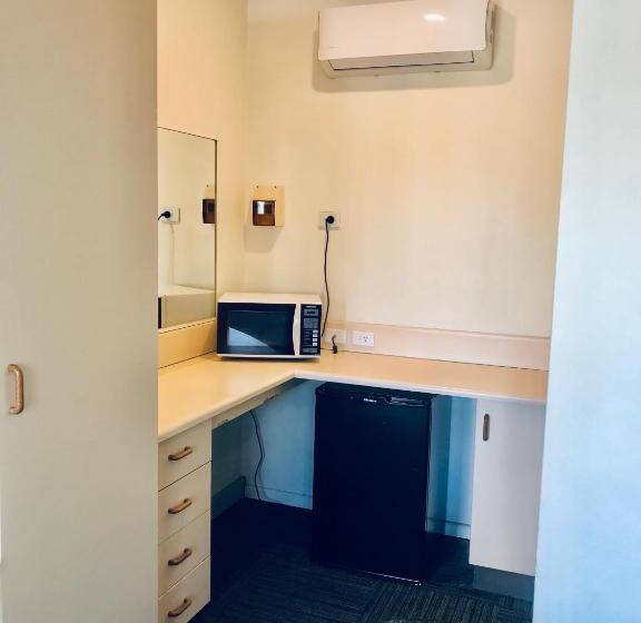 اتاق استاندارد, Westside Motor Inn