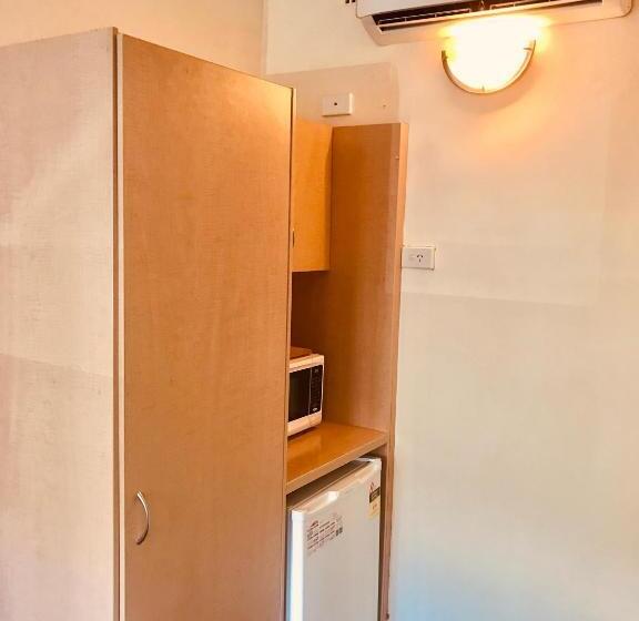 اتاق استاندارد, Westside Motor Inn